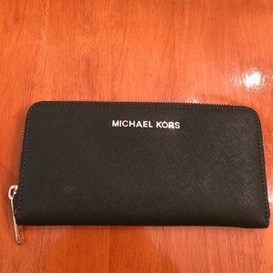 NWOT Michael Kors Green Full Sized Wallet
